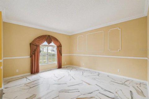House in Orlando, Florida 6 bedrooms, 314.1 sq.m. № 2341533 - photo 11