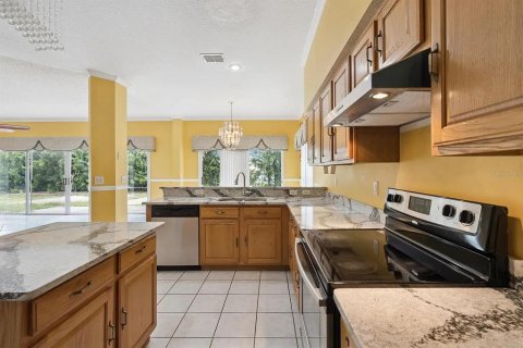 House in Orlando, Florida 6 bedrooms, 314.1 sq.m. № 2341533 - photo 14