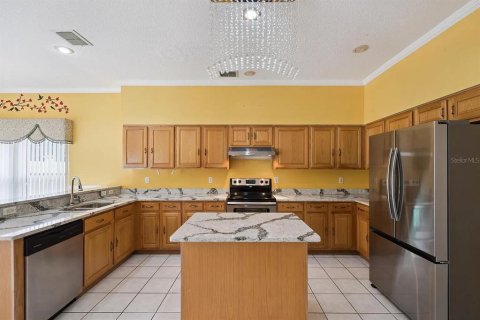 House in Orlando, Florida 6 bedrooms, 314.1 sq.m. № 2341533 - photo 15