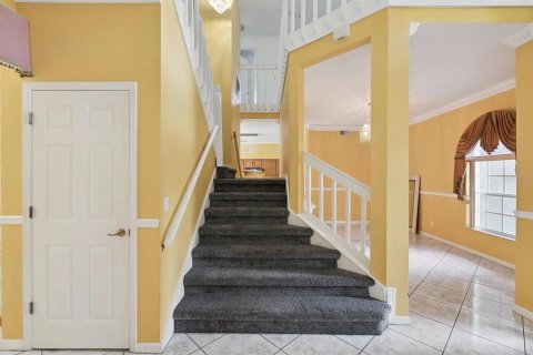 House in Orlando, Florida 6 bedrooms, 314.1 sq.m. № 2341533 - photo 9