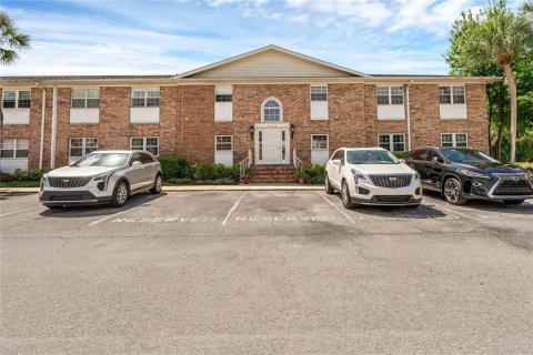 Condominio en alquiler en Orlando, Florida, 3 dormitorios, 152.36 m2 № 1543892 - foto 1