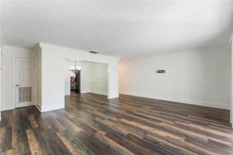 Condominio en alquiler en Orlando, Florida, 3 dormitorios, 152.36 m2 № 1543892 - foto 3