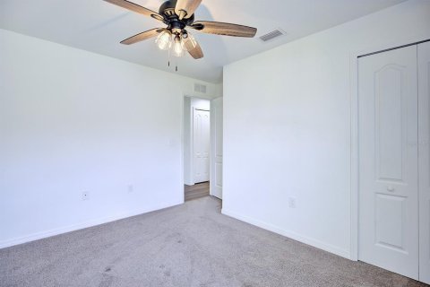 House in Sebring, Florida 3 bedrooms, 161.37 sq.m. № 2294952 - photo 18