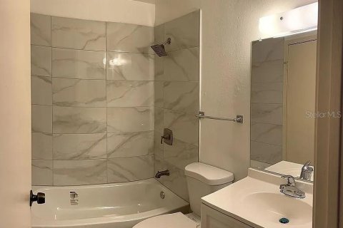 Condominio en venta en Saint Petersburg, Florida, 2 dormitorios, 82.68 m2 № 1907145 - foto 9