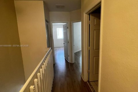 Adosado en alquiler en Riviera Beach, Florida, 3 dormitorios, 122.45 m2 № 2017764 - foto 7