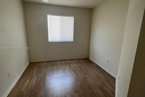 Adosado en alquiler en Riviera Beach, Florida, 3 dormitorios, 122.45 m2 № 2017764 - foto 11