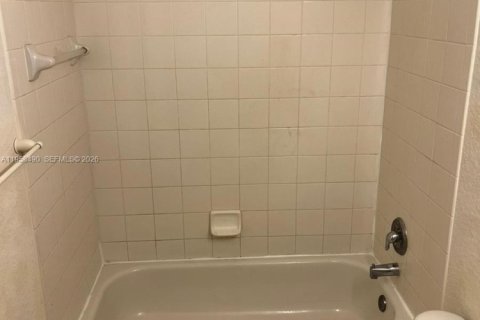 Adosado en alquiler en Riviera Beach, Florida, 3 dormitorios, 122.45 m2 № 2017764 - foto 14