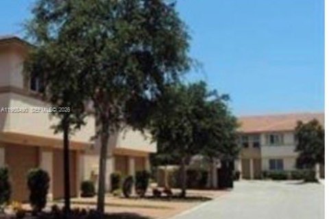 Adosado en alquiler en Riviera Beach, Florida, 3 dormitorios, 122.45 m2 № 2017764 - foto 17