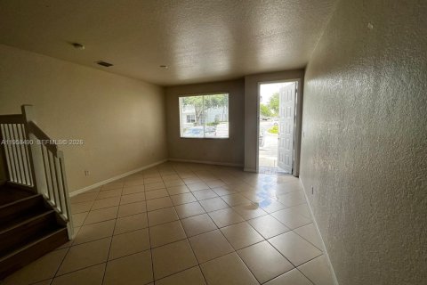 Adosado en alquiler en Riviera Beach, Florida, 3 dormitorios, 122.45 m2 № 2017764 - foto 4