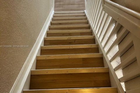 Adosado en alquiler en Riviera Beach, Florida, 3 dormitorios, 122.45 m2 № 2017764 - foto 5