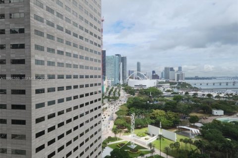 Condominio en alquiler en Miami, Florida, 1 dormitorio, 47.1 m2 № 2058414 - foto 8