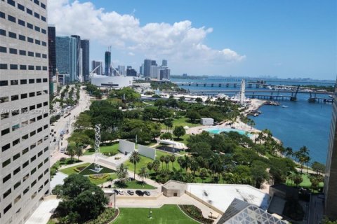 Condominio en alquiler en Miami, Florida, 1 dormitorio, 47.1 m2 № 2058414 - foto 11