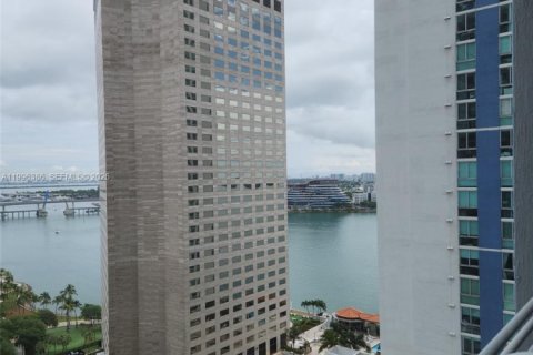 Condominio en alquiler en Miami, Florida, 1 dormitorio, 47.1 m2 № 2058414 - foto 5