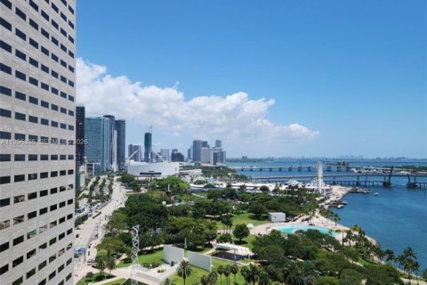 Condominio en alquiler en Miami, Florida, 1 dormitorio, 47.1 m2 № 2058414 - foto 3