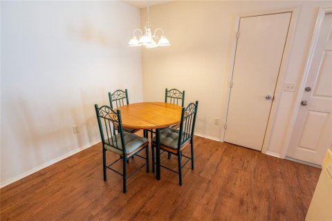 Casa en venta en The Villages, Florida, 2 dormitorios, 108.05 m2 № 1586395 - foto 16