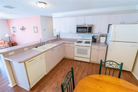 Casa en venta en The Villages, Florida, 2 dormitorios, 108.05 m2 № 1586395 - foto 13