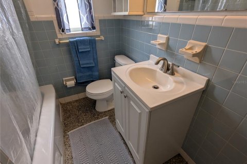 House in Orlando, Florida 2 bedrooms, 114.08 sq.m. № 2097165 - photo 16