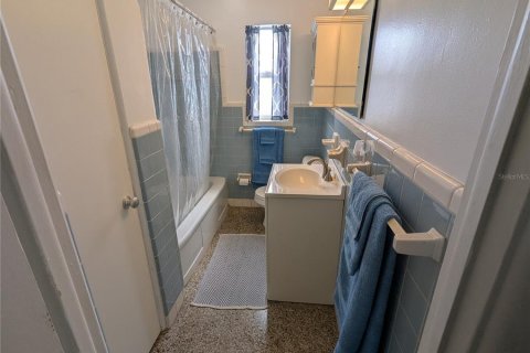 House in Orlando, Florida 2 bedrooms, 114.08 sq.m. № 2097165 - photo 15