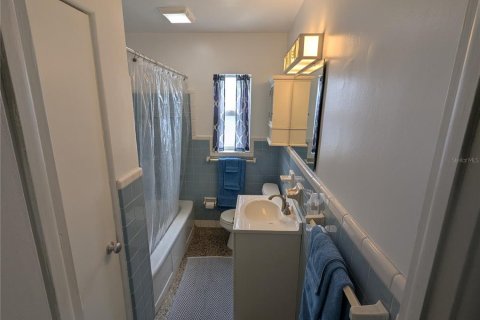 House in Orlando, Florida 2 bedrooms, 114.08 sq.m. № 2097165 - photo 14