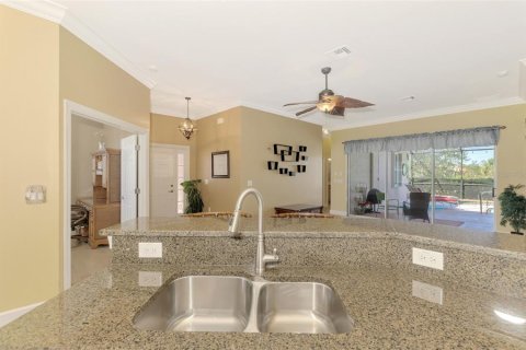 House in Port Charlotte, Florida 3 bedrooms, 169.55 sq.m. № 1536822 - photo 20