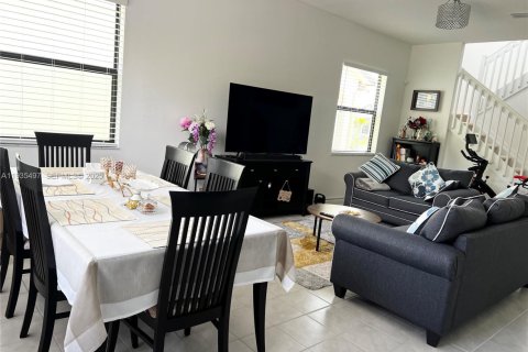 Casa en alquiler en Naples, Florida, 3 dormitorios, 148.74 m2 № 2054690 - foto 6