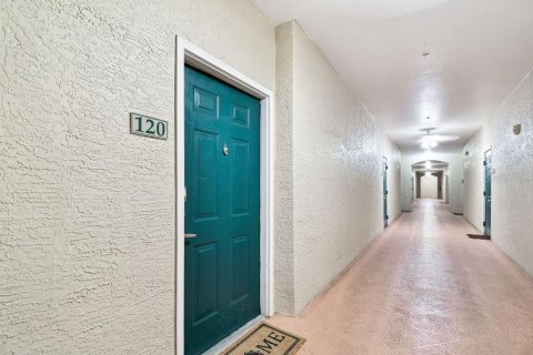 Copropriété à vendre à Clearwater, Floride: 2 chambres, 93.83 m2 № 1904837 - photo 4