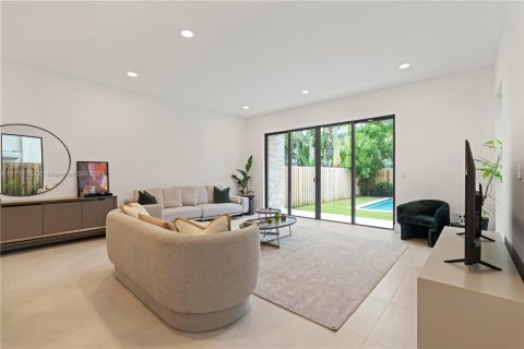 Adosado en venta en Fort Lauderdale, Florida, 4 dormitorios, 230.68 m2 № 1463657 - foto 8