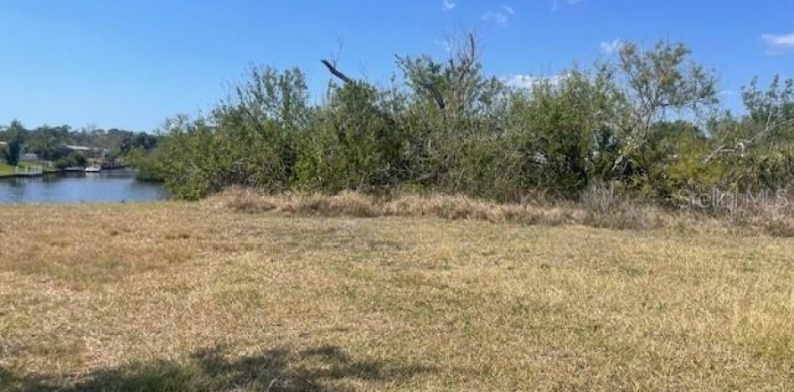 Land in North Port, Florida № 1673713