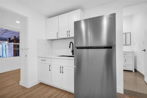 Appartement à louer à Hollywood, Floride: 3 chambres, 155.15 m2 № 1992993 - photo 14