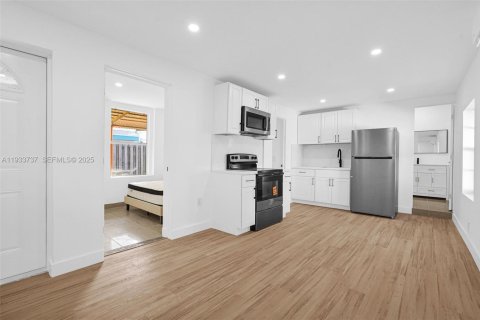 Appartement à louer à Hollywood, Floride: 3 chambres, 155.15 m2 № 1992993 - photo 11