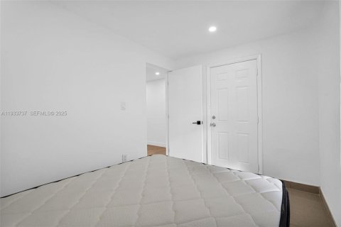 Appartement à louer à Hollywood, Floride: 3 chambres, 155.15 m2 № 1992993 - photo 8