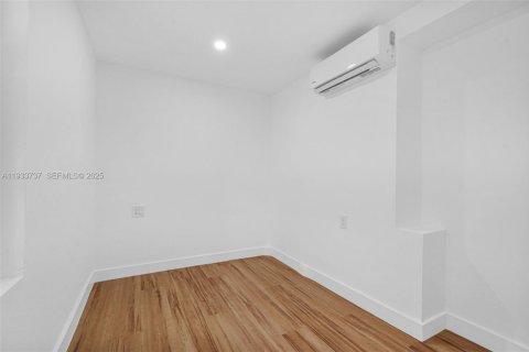 Appartement à louer à Hollywood, Floride: 3 chambres, 155.15 m2 № 1992993 - photo 26