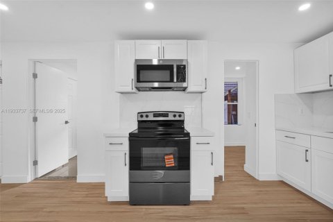 Appartement à louer à Hollywood, Floride: 3 chambres, 155.15 m2 № 1992993 - photo 15