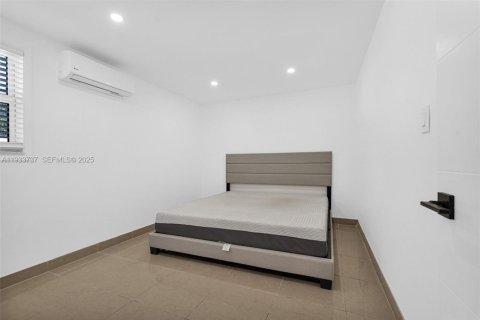 Appartement à louer à Hollywood, Floride: 3 chambres, 155.15 m2 № 1992993 - photo 6