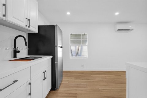 Appartement à louer à Hollywood, Floride: 3 chambres, 155.15 m2 № 1992993 - photo 21