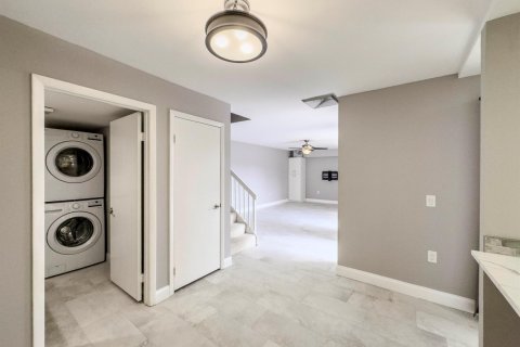 Townhouse in West Palm Beach, Florida 2 bedrooms, 114.83 sq.m. № 2246659 - photo 16