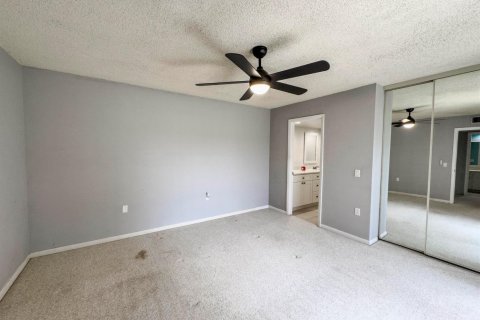 Townhouse in West Palm Beach, Florida 2 bedrooms, 114.83 sq.m. № 2246659 - photo 18