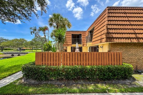 Townhouse in West Palm Beach, Florida 2 bedrooms, 114.83 sq.m. № 2246659 - photo 22