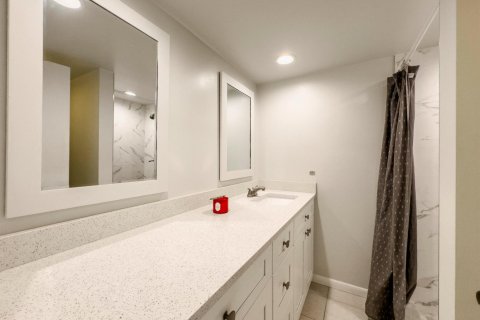 Townhouse in West Palm Beach, Florida 2 bedrooms, 114.83 sq.m. № 2246659 - photo 19