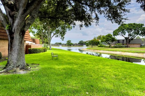 Touwnhouse à West Palm Beach, Floride 2 chambres, 114.83 m2 № 2246659