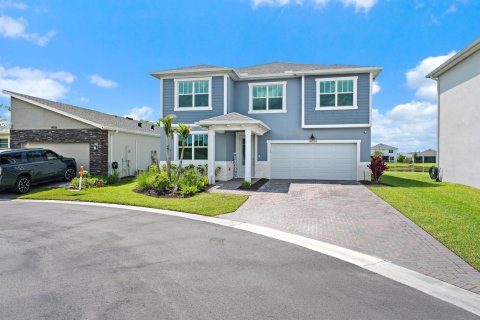 House in Port St. Lucie, Florida 5 bedrooms, 239.87 sq.m. № 2307330
