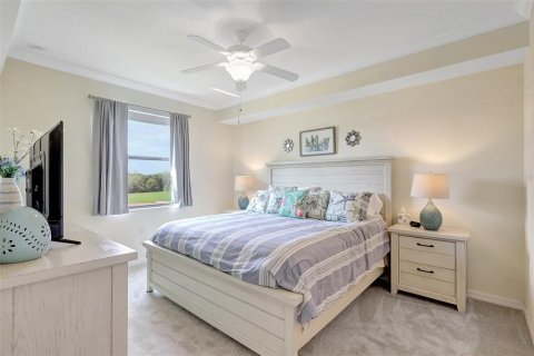 Condo in Bradenton, Florida, 2 bedrooms in LAKEWOOD NATIONAL  № 1665758 - photo 28