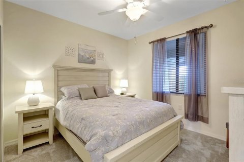 Condo in Bradenton, Florida, 2 bedrooms in LAKEWOOD NATIONAL  № 1665758 - photo 24