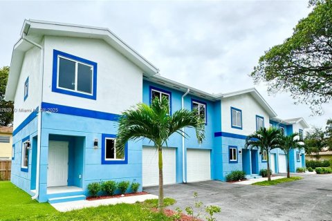 Propiedad comercial en venta en Fort Lauderdale, Florida, 168.25 m2 № 1955530 - foto 7