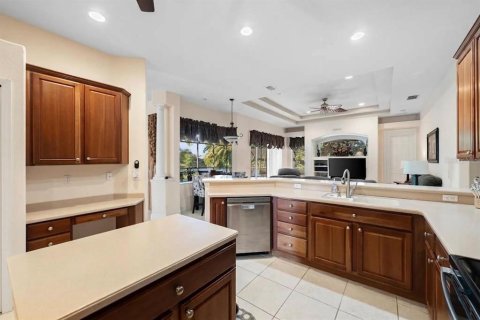 House in Lakewood Ranch, Florida 4 bedrooms, 239.5 sq.m. № 2349811 - photo 14