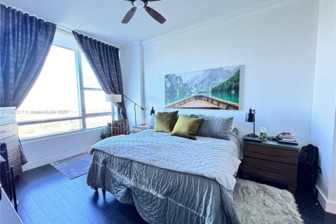 Condo in Sunrise, Florida, 2 bedrooms  № 1929440 - photo 12