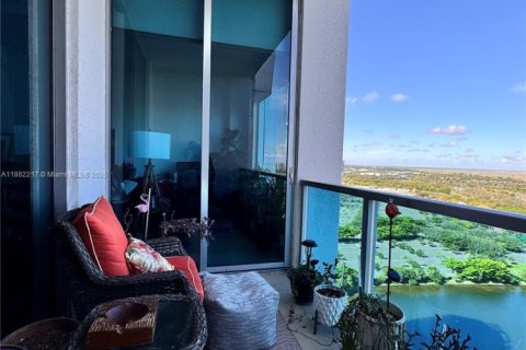 Condo in Sunrise, Florida, 2 bedrooms  № 1929440 - photo 6