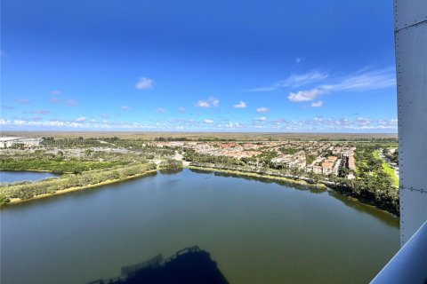 Condo in Sunrise, Florida, 2 bedrooms  № 1929440 - photo 9