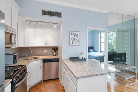 Condominio en venta en Tampa, Florida, 1 dormitorio, 45.89 m2 № 1835882 - foto 8