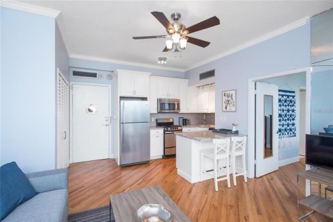 Condominio en venta en Tampa, Florida, 1 dormitorio, 45.89 m2 № 1835882 - foto 6